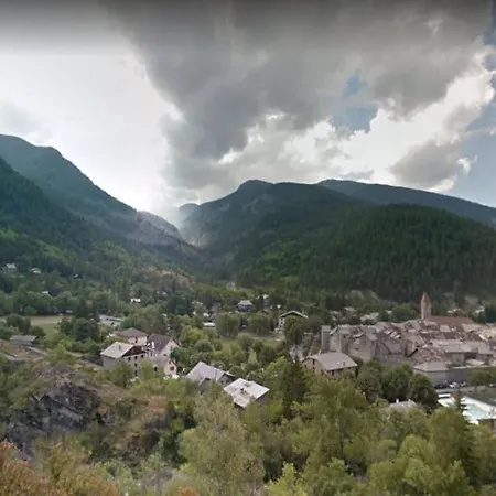 Chalé La Chaumiere, Formule Maison Entiere Colmars